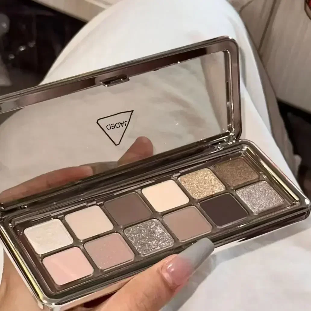 แป้งรองพื้นอายแชโดว์ระยิบระยับ - Beauty Makeup Eyeshadow Palette บทวิจารณ์และราคา