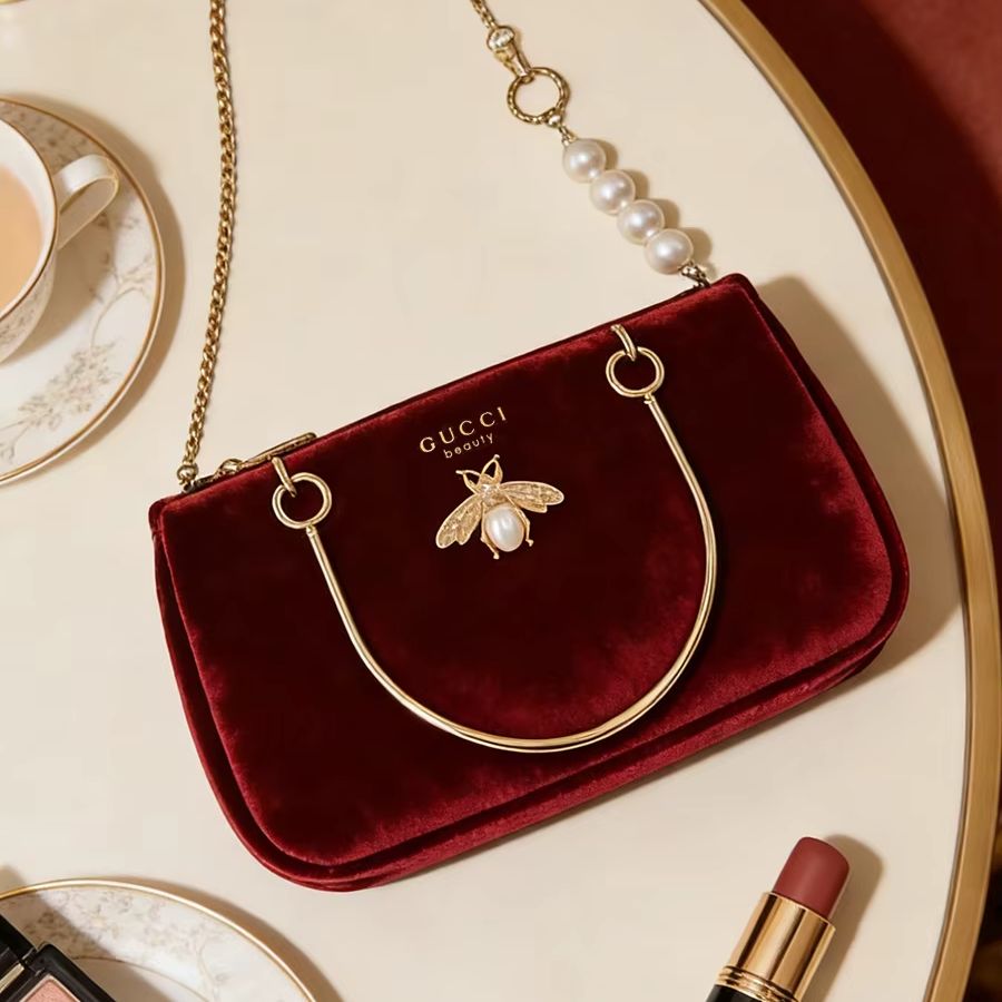 กระเป๋าผู้หญิงของกุชชี่ ขนาดกล - Ysl Beauty Makeup บทวิจารณ์และราคา