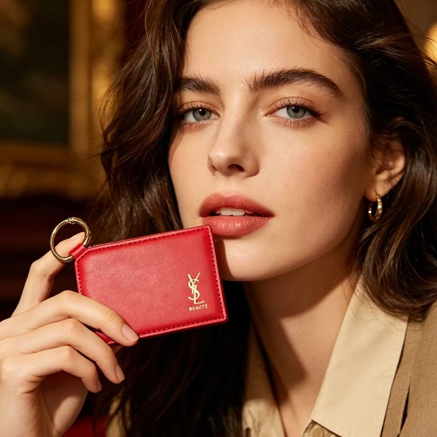 กระจกแต่งหน้าแบบพกพา YSL สีแดง - Ysl Beauty Makeup บทวิจารณ์และราคา