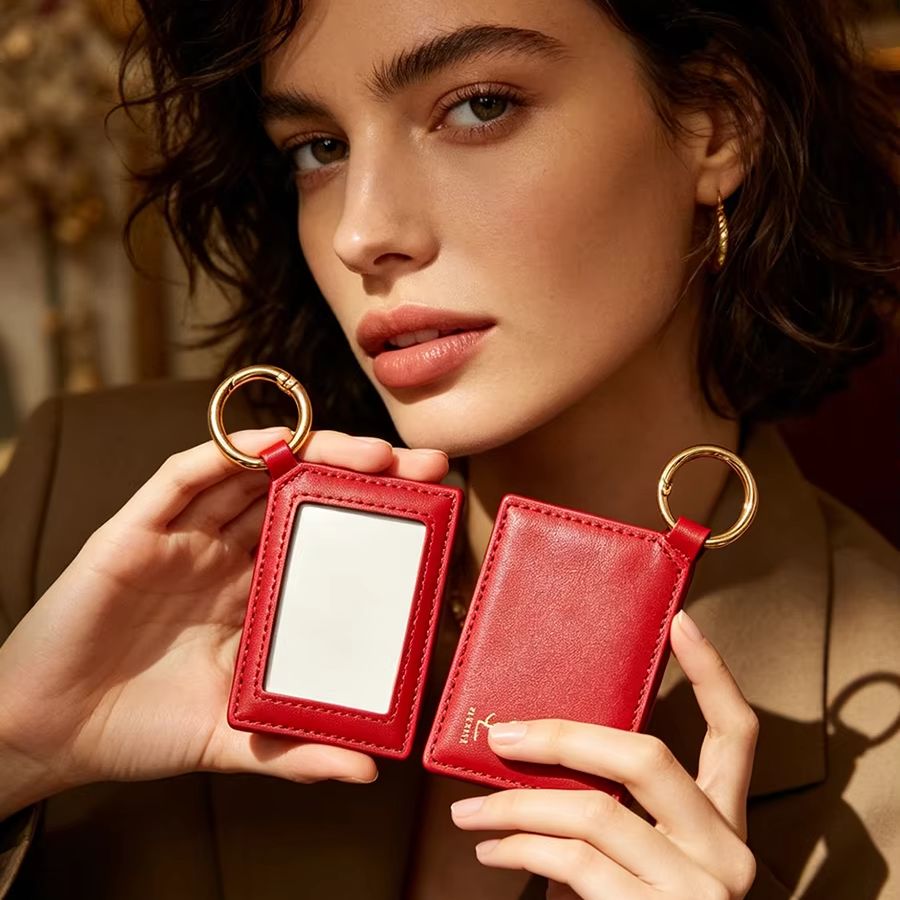 กระจกแต่งหน้าแบบพกพา YSL สีแดง - Ysl Beauty Makeup บทวิจารณ์และราคา
